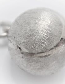 925 sterling silver harmony ball with tennis ball pattern & scratch finish approx 16 mm diam