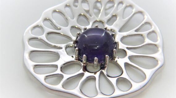 Rhodium plated 925 sterling silver pendant set with natural Amethyst  DIAM  36.4 MM