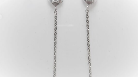 925 Sterling silver heart shaped earrings with chains & set with cubic zirconia Approx size 52mm long