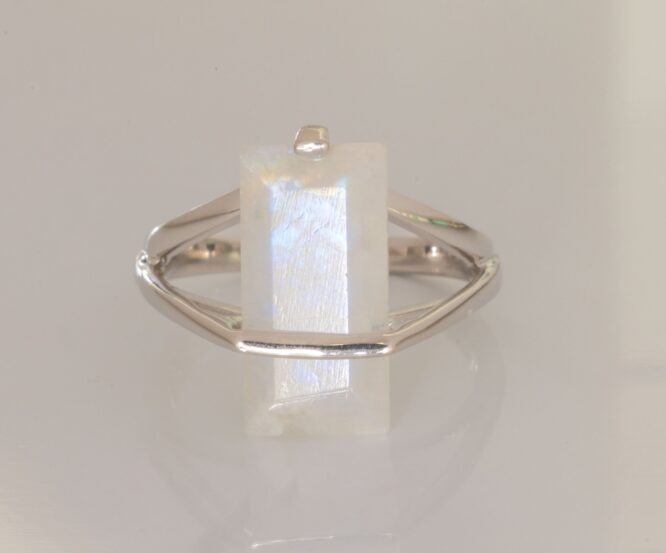 Natural Rainbow moonstone ring set in Rhodium plated 925 sterling silver Approx Size :  16MM X 8MM