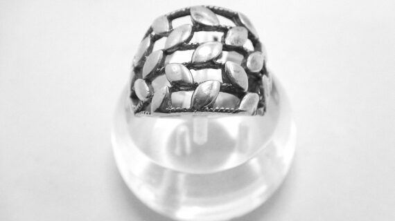 925 Sterling silver ring with pattern  18 MM WIDE
