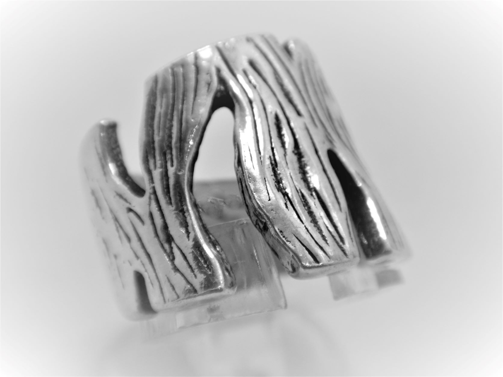 925 sterling silver silver ring with beautiful pattern 17.3MM WIDE