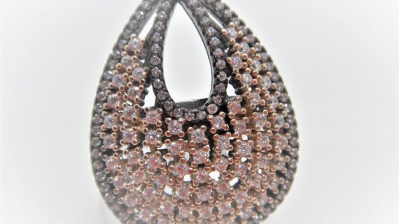 Rhodium plated 925 sterling silver ring with black rhodium & set with crystals  29 X 21.8MM