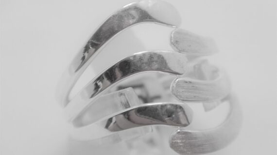 Rhodium plated 925 sterling silver with polished & mat finished 19.5MM WIDE