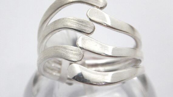 Rhodium plated 925 sterling silver with polished & mat finished 19.5MM WIDE