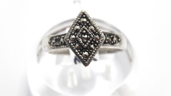925 Sterling silver ring set with Marcasite 13 X 9.3MM
