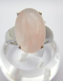 Rhodium plated 925 sterling silver ring set with natural Rose quartz 20.1 X 13.5MM