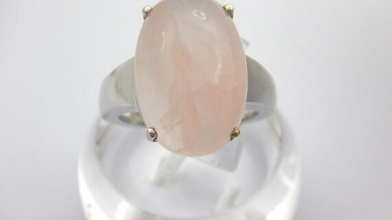 Rhodium plated 925 sterling silver ring set with natural Rose quartz 20.1 X 13.5MM