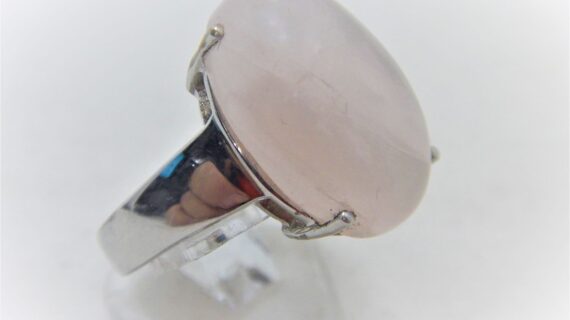 Rhodium plated 925 sterling silver ring set with natural Rose quartz 20.1 X 13.5MM