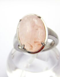 Rhodium plated 925 sterling silver ring set with natural Rose quartz Approx size  21.5mm x 15.8mm