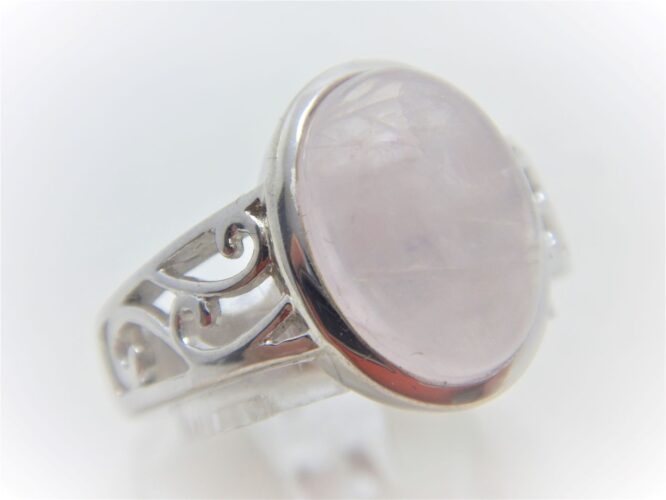 Rhodium plated 925 sterling silver ring set with natural Rose quartz Approx size  15.5mm x 12.7mm
