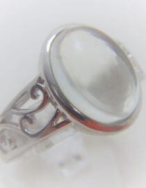 Rhodium plated 925 sterling silver ring set with natural Clear quartz Approx size  15.5mm x 12.7mm