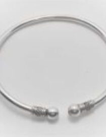 925 Sterling silver bangle approx 3mm thick Approx size  60mm diam