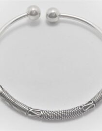 925 Sterling silver bangle with Bali style pattern approx 20.6mm thick Approx size 60mm diam