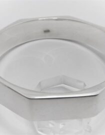 925 Sterling silver octagonal hinged bangle approx 13mm wide Approx size  60mm diam