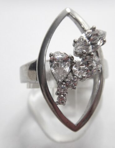 925 Rhodium plated sterling silver ring with CZ